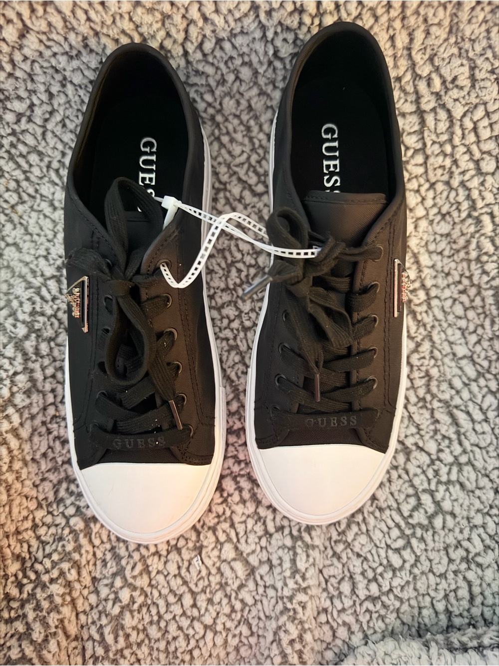 GUESS Black and White Low-Top Canvas Sneakers women size 10m